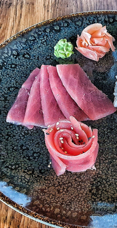 Sashimis B Thon Akami